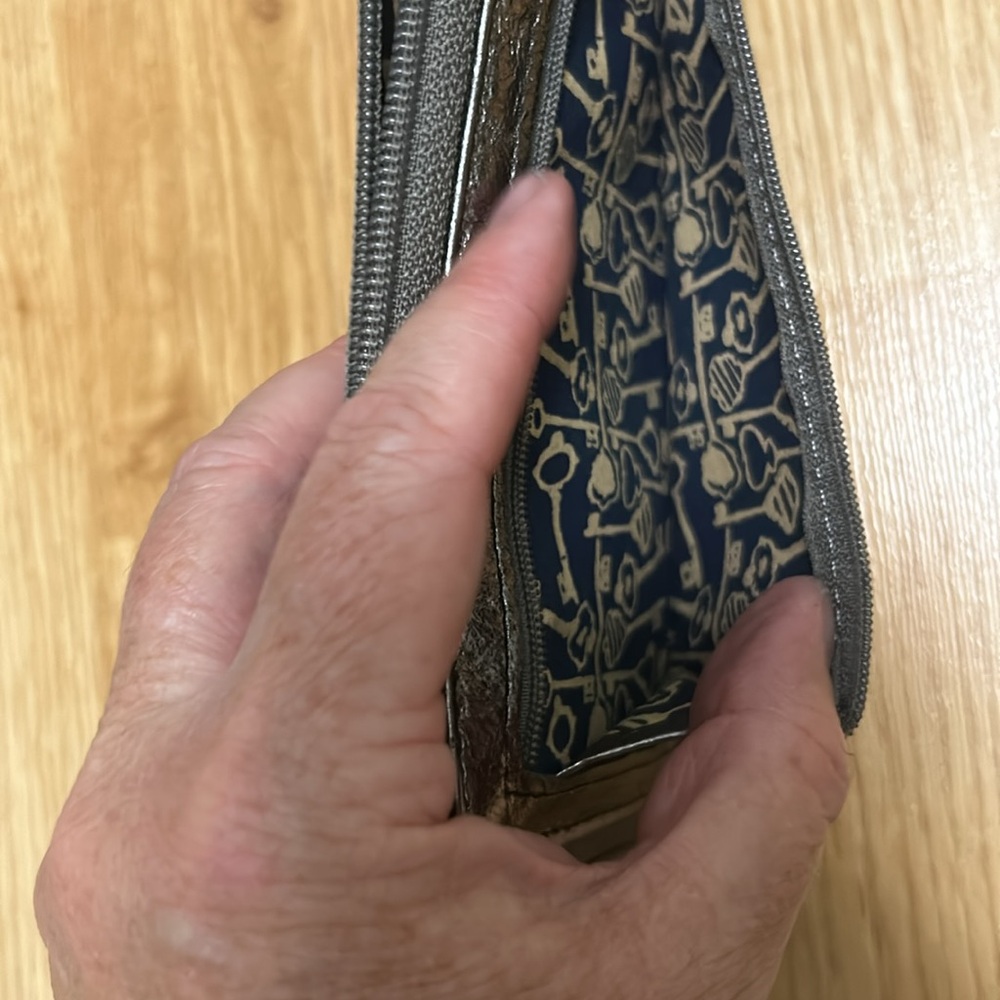 Wallet - Picture 3 of 4